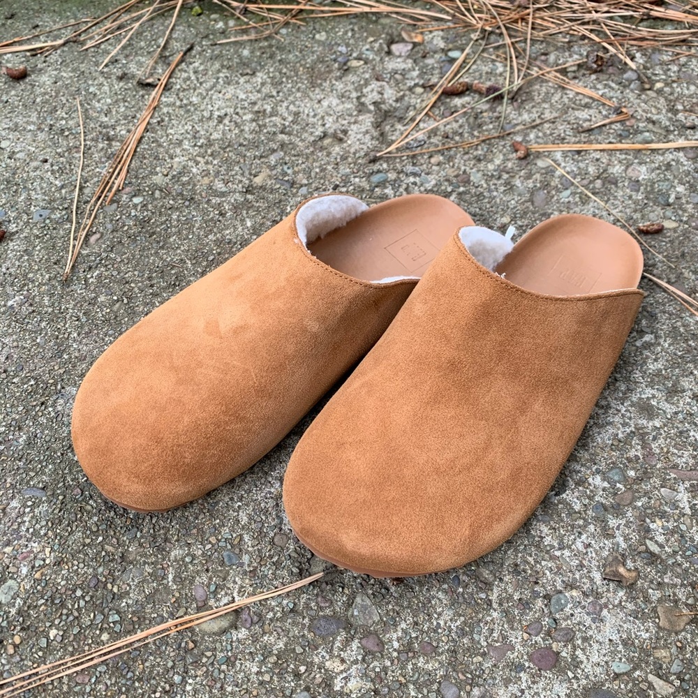 GAP Cozy Clog Cognac Brown